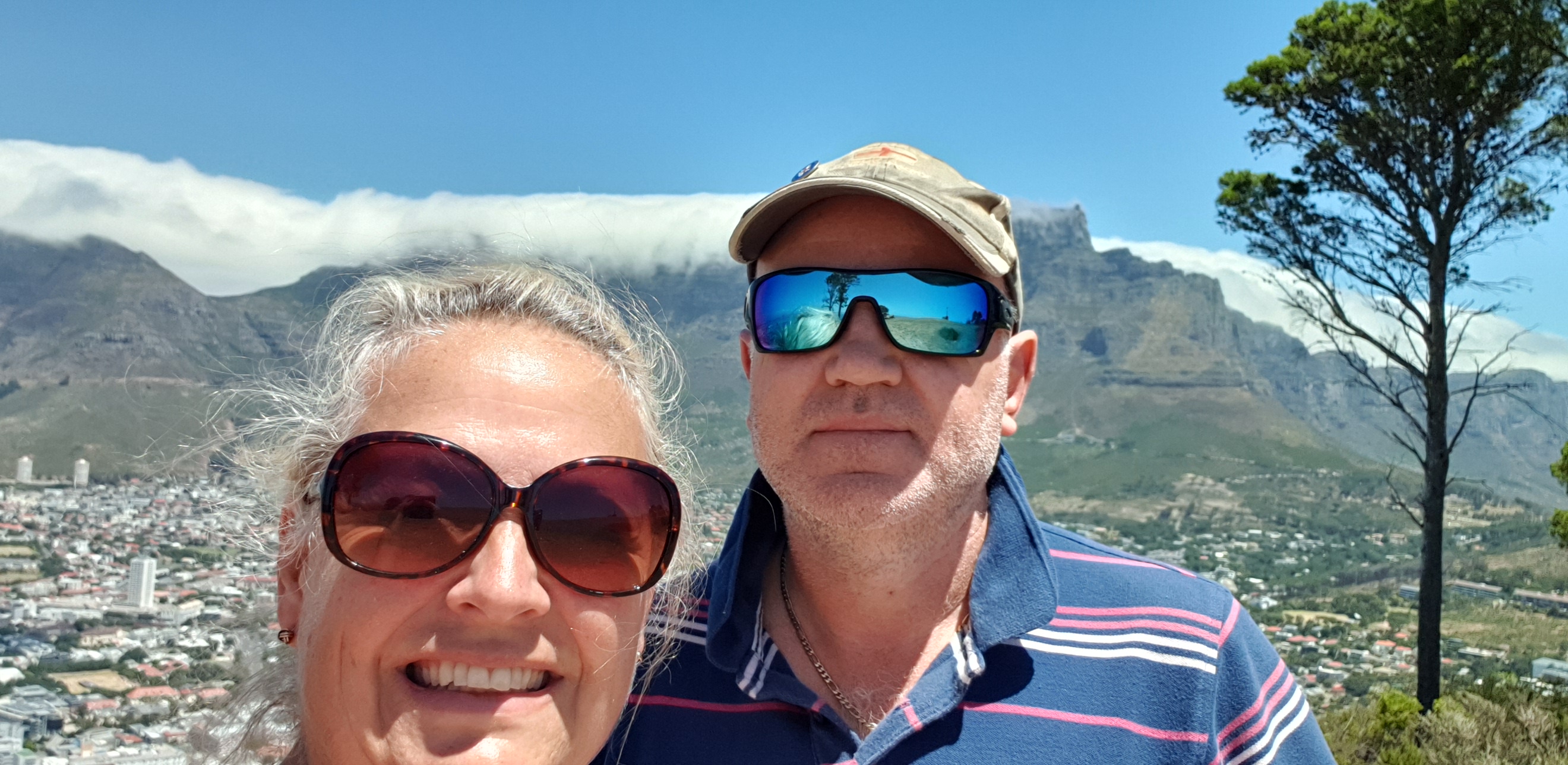 Hubby & I in front of Table Mountain complete with its cloud table cloth!